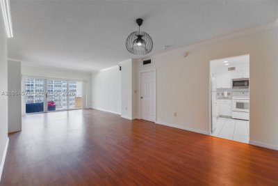 Aluguel de apartamento no The Hemispheres 9C