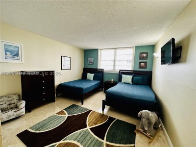 Aluguel de apartamento no Oxford Towers 406