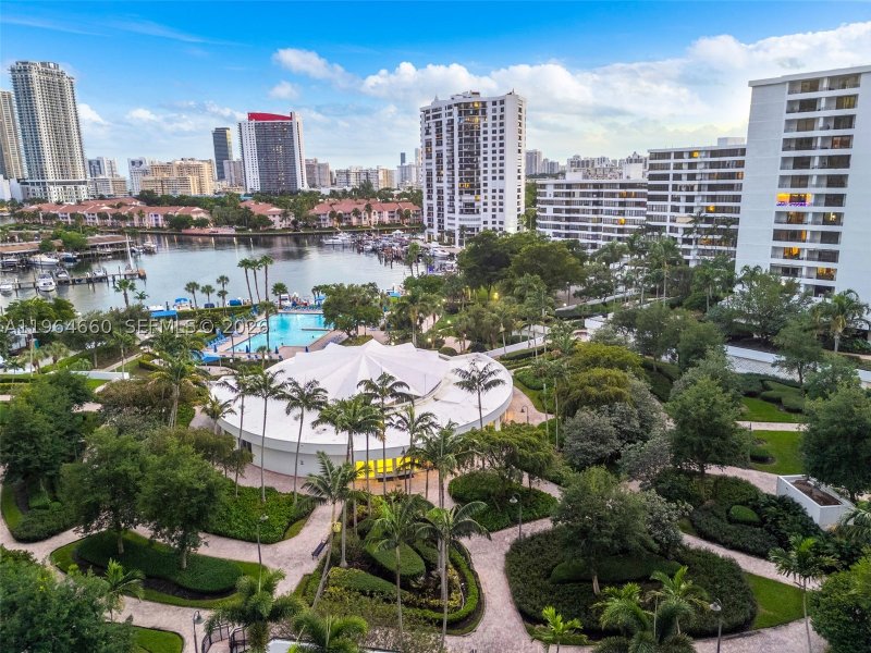 Condo for sale at Olympus Towers 1214