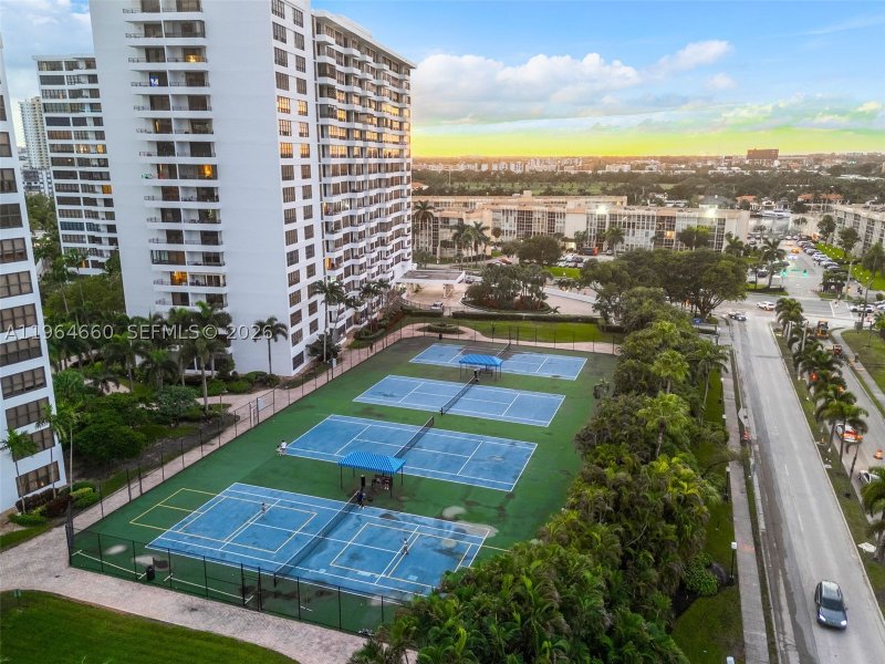 Condo for sale at Olympus Towers 1214