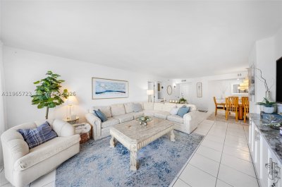 Aluguel de apartamento no The Summit 1903S