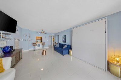 Comprar apartamento en Parker Dorado 607