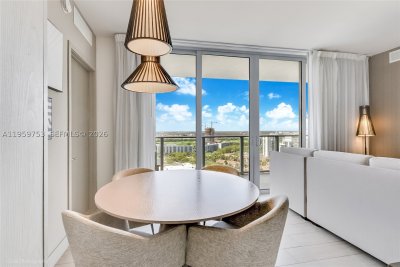 Comprar apartamento en Hyde Beach House R2204