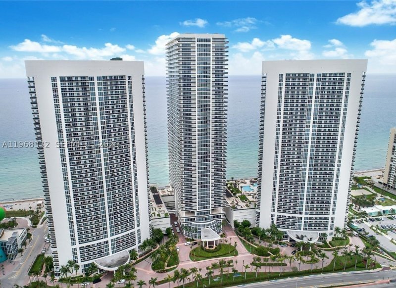 Alquiler de apartamento en Beach Club Two 2907