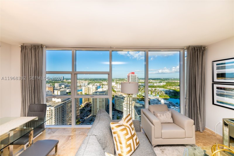 Alquiler de apartamento en Beach Club Two 2907