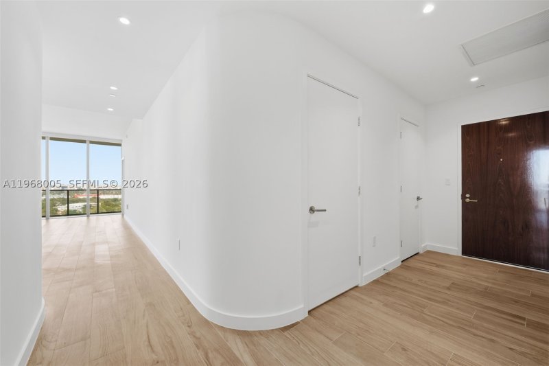 Comprar apartamento en MR. C Residences 1501