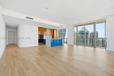 Comprar apartamento en MR. C Residences 1501