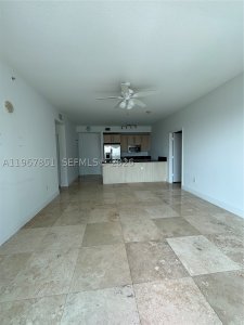Comprar apartamento no Axis on Brickell South Tower 2703-S