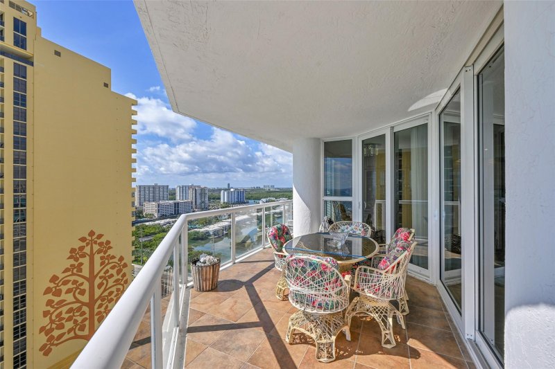 Comprar apartamento en Oceania 1 2011