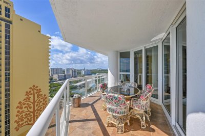 Comprar apartamento en Oceania 1 2011