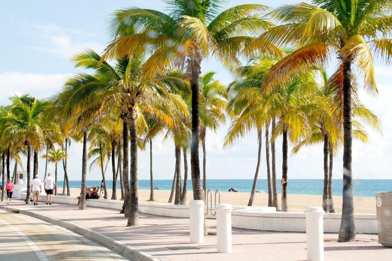 Condo for sale at East Point Towers 1118