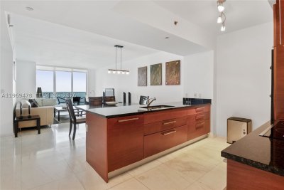 Aluguel de apartamento no Beach Club Two 3211