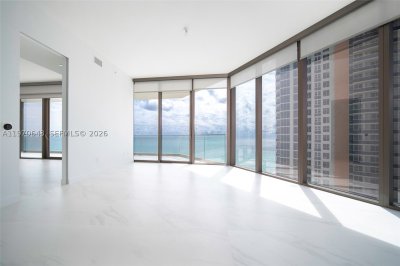 Residences by Armani / Casa Apt #1604