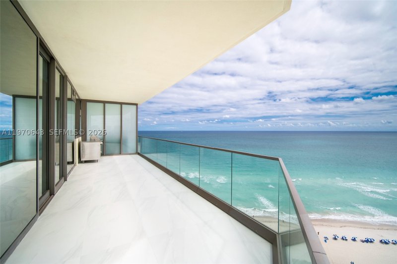 Condo for sale at Residences by Armani / Casa 1604