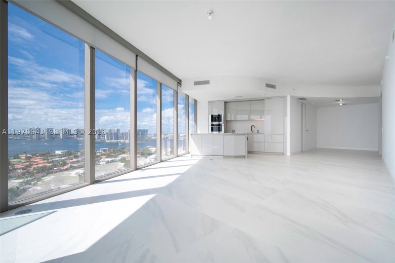Condo for sale at Residences by Armani / Casa 1604