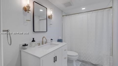 Apartment for rent at Opera Tower 1712