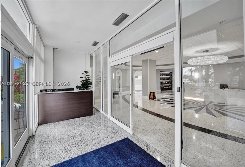 Condo for sale at Parker Tower 1812