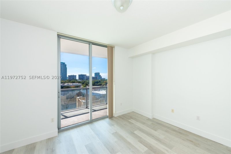Condo for sale at Axis on Brickell South Tower 1105-S