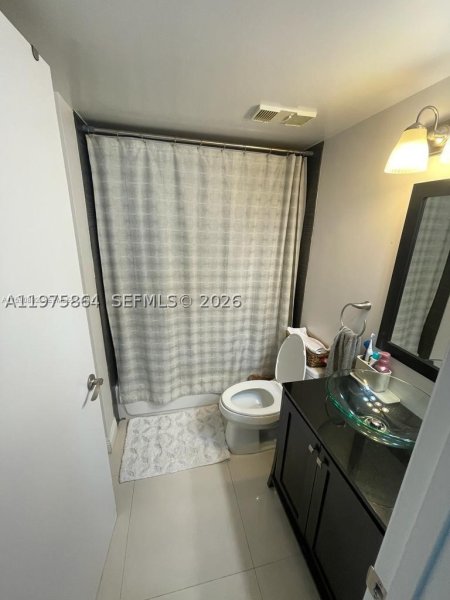 Apartment for rent at Madison Miami E-408