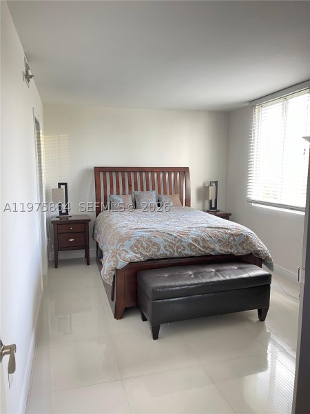 Apartment for rent at Madison Miami E-408