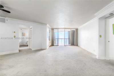 Comprar apartamento no The Sterling 706