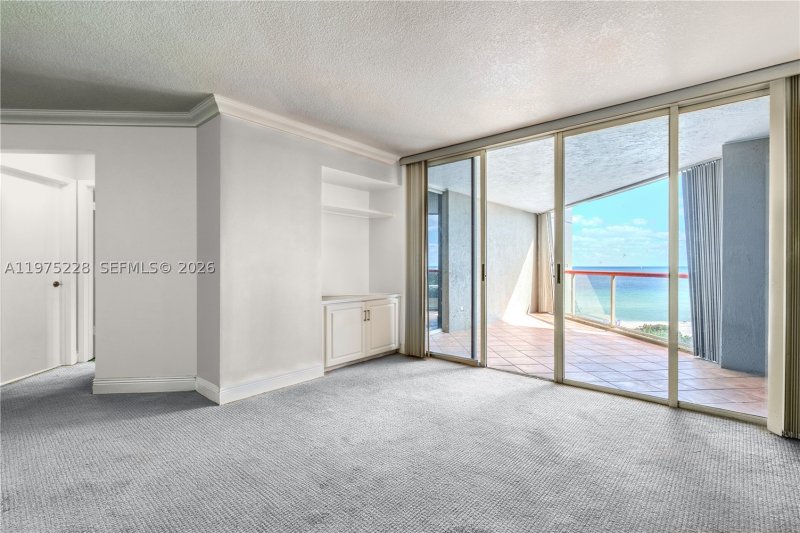 Comprar apartamento no The Sterling 706