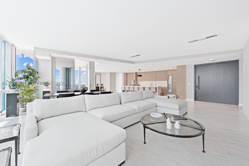 Alquiler de apartamento en Paramount Miami WorldCenter PH 5402