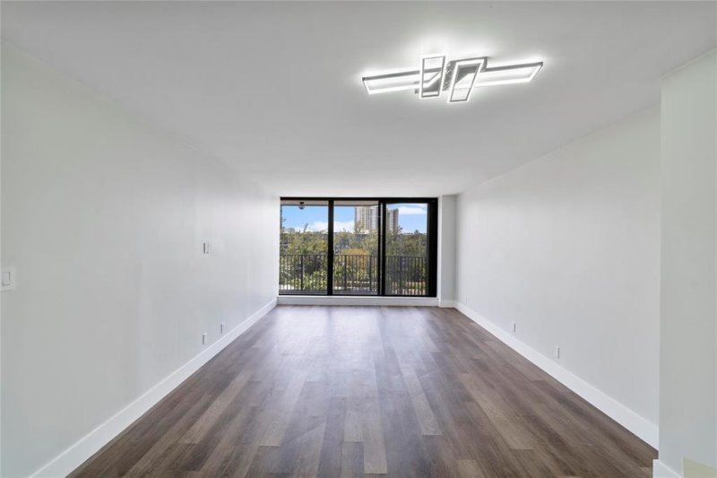 Condo for sale at Anchor Bay Club 306