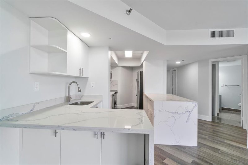 Condo for sale at Anchor Bay Club 306