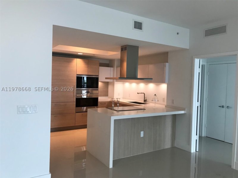 Alquiler de apartamento en Marina Palms Yacht Club 408