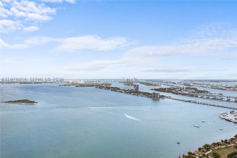 Condo for sale at Paramount Bay PH 4702