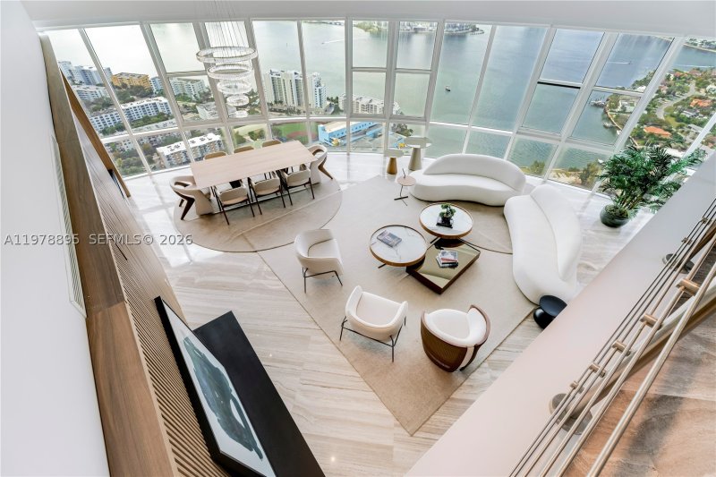 Condo for sale at Trump Royale TS1
