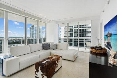 Aluguel de apartamento no Beach Club Two 3008