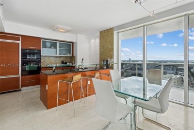 Aluguel de apartamento no Beach Club Two 3008