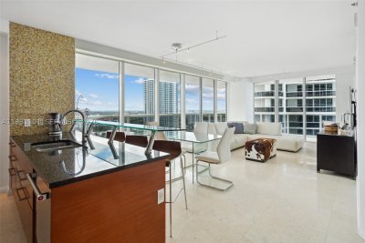 Aluguel de apartamento no Beach Club Two 3008