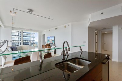 Aluguel de apartamento no Beach Club Two 3008