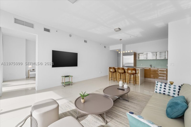 Apartment for rent at Paramount Bay 605
