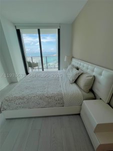 Alquiler de apartamento en Paraiso Bayviews 1606