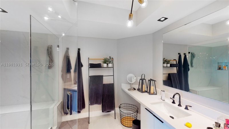 Aluguel de apartamento no 1000 Williams Island 2903