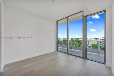 Comprar apartamento en La Baia South 804