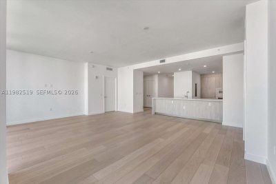 Comprar apartamento en La Baia South 804