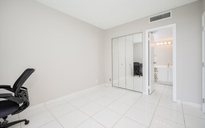 Aluguel de apartamento no Coronado I 1704