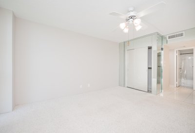 Aluguel de apartamento no Coronado I 1704