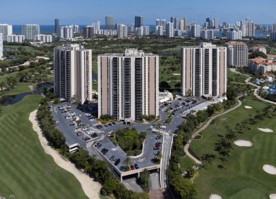 Coronado I Apt #1704