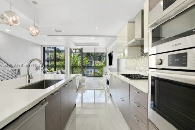 Comprar apartamento no BougainVilla Condo