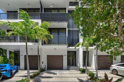 Comprar apartamento no BougainVilla Condo