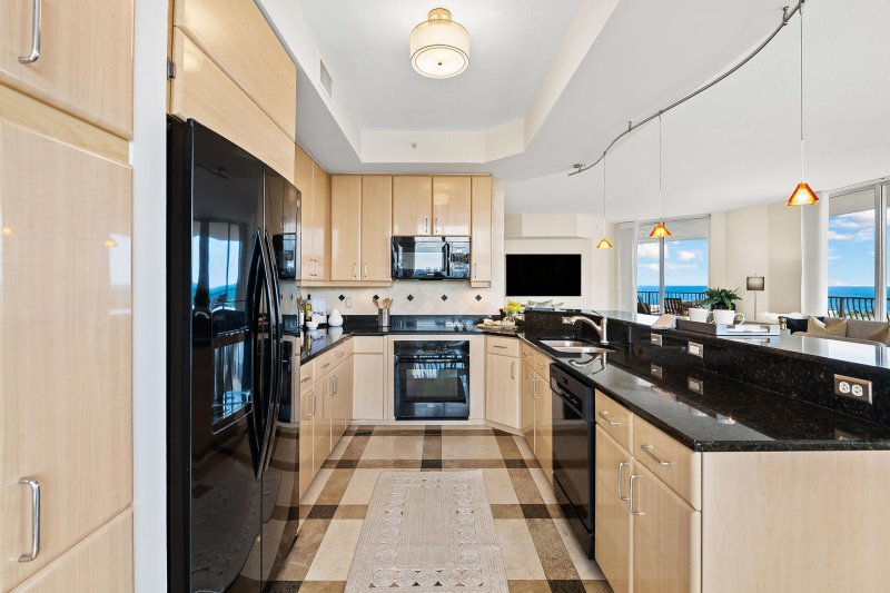 Condo for sale at Jackson Tower 906