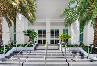 Comprar apartamento en The Plaza Tower I 4100