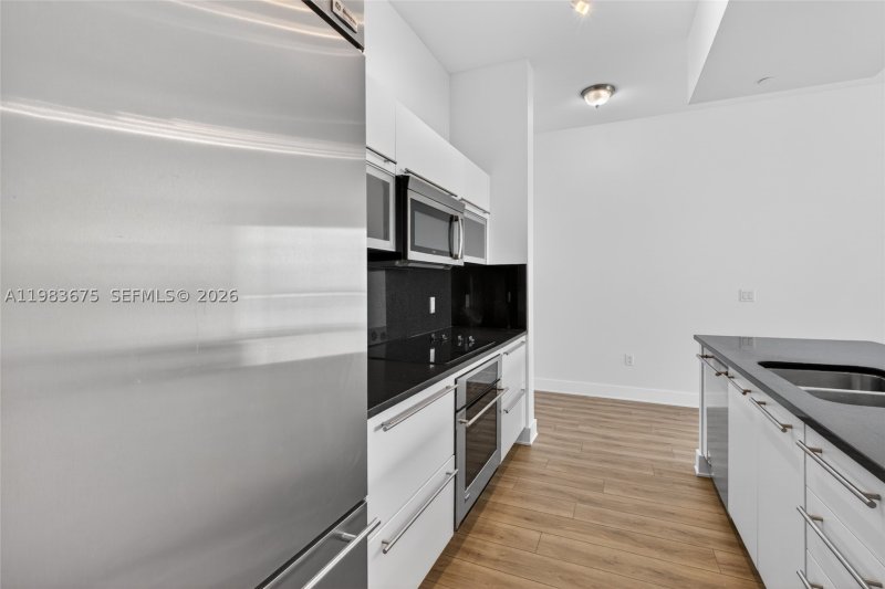 Condo for sale at The Plaza Tower I 4100