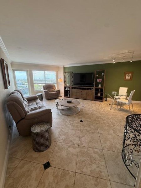 Apartment for rent at Royal Ambassador 612